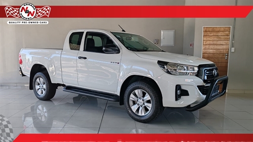 Toyota Hilux 2.4 GD-6 RB SRX Extra Cab 