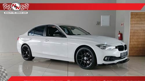 BMW 318i (F30) Auto