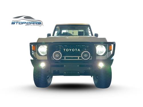 Toyota Land Cruiser 79 2.8 GD-6 Auto