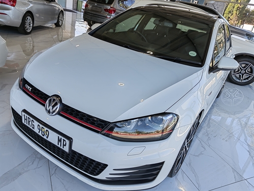 Volkswagen (VW) Golf 7 GTi 2.0 TSi DSG