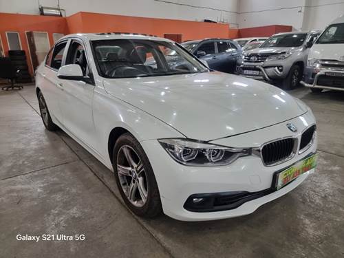 BMW 318i (F30) Auto