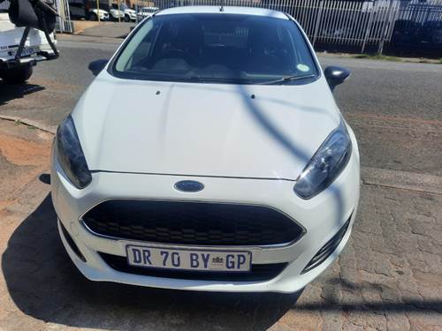 Ford Fiesta 1.4i Trend 5 Door