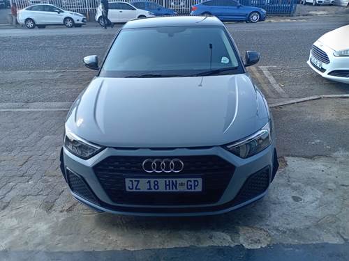 Audi A1 Sportback 1.0 T FSI S-tronic (30 TFSI)