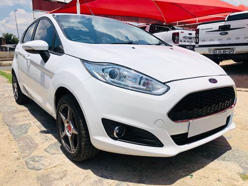 Ford Fiesta 1.4i Trend 5 Door