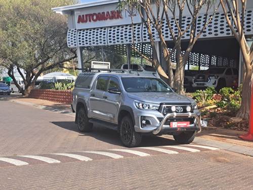 Toyota Hilux 2.8 GD-6 Raider Raised Body Double Cab Auto 4x4  