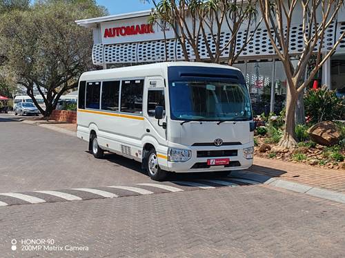 Toyota Coaster 4.0D (23 Seater)