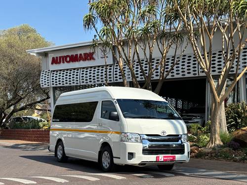 Toyota Quantum HIACE 2.5 D-4D 14 Seat