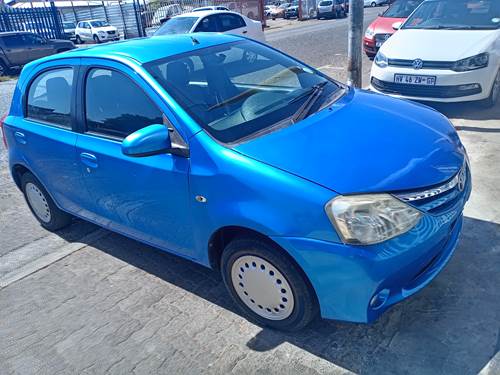 Toyota Etios Cross 1.5 Xs Hatch