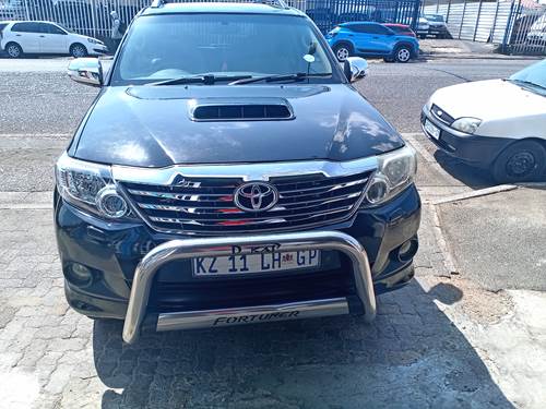 Toyota Fortuner III 3.0 D-4D 4x4 Auto