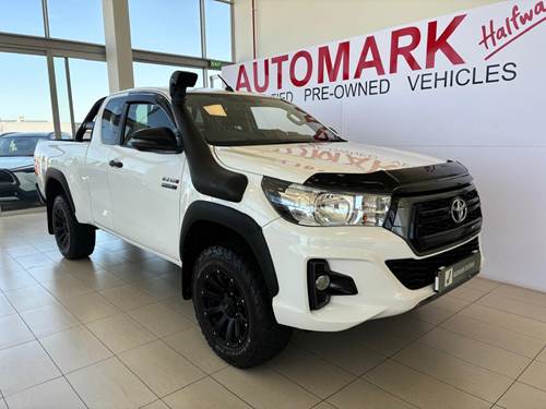 Toyota Hilux 2.4 GD-6 RB SRX Extra Cab 