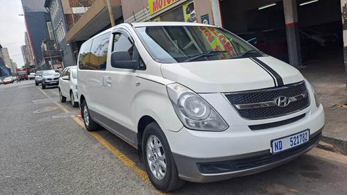 Hyundai H1 2.4 CVVT GLS 9 Seater