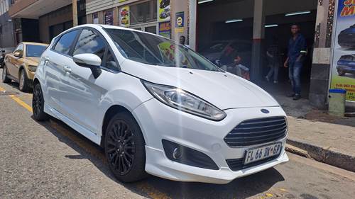 Ford Fiesta 1.0 EcoBoost Trend 5 Door