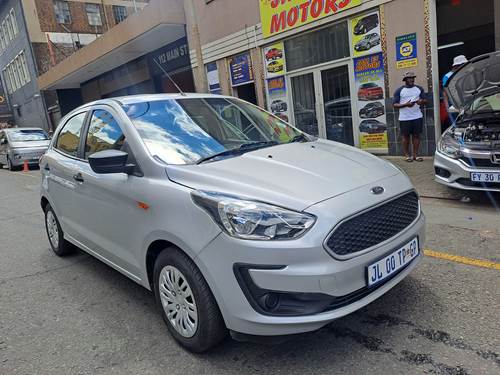 Ford Figo 1.4i Trend 5-Door Hatch Back