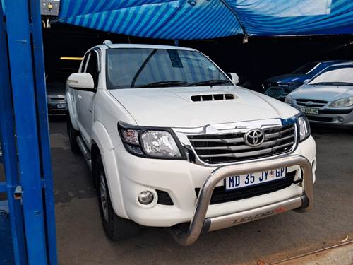 Toyota Hilux ( II) 3.0 D-4D Raider Xtra Cab