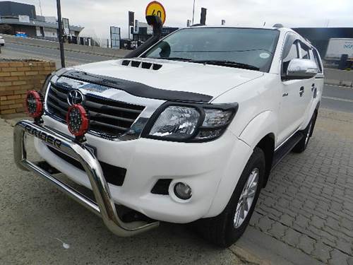 Toyota Hilux (Legend 45) 3.0 D-4D R/B Double Cab