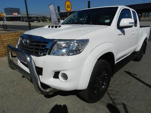 Toyota Hilux ( II) 3.0 D-4D Raider Xtra Cab 4X4