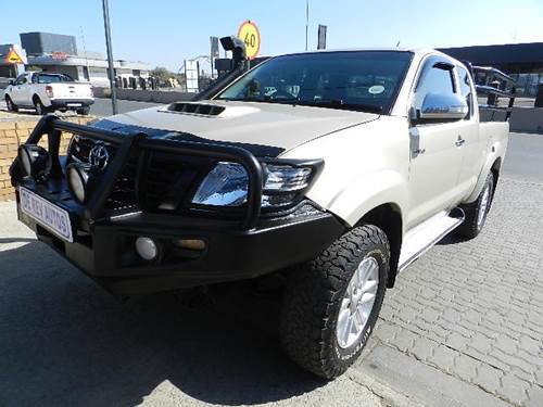 Toyota Hilux ( II) 3.0 D-4D Raider Xtra Cab 4X4