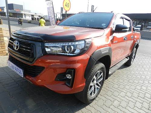 Toyota Hilux 2.8 GD-6 Raider Raised Body Double Cab Auto 4x4  