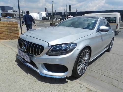 Mercedes Benz C 250 AMG Line 7G-Tronic