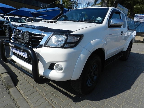 Toyota Hilux ( II) 3.0 D-4D Raider Xtra Cab