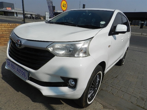 Toyota Avanza 1.5 (Mark III) Auto