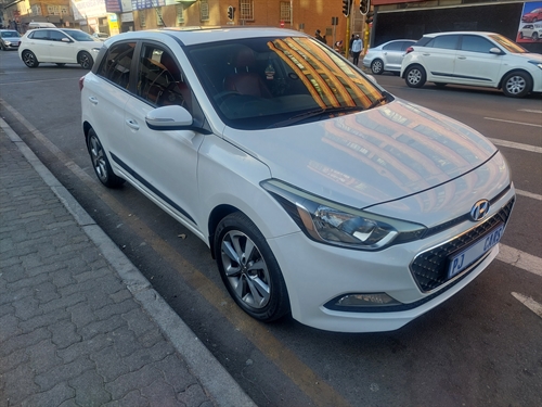 Hyundai i20 1.4 (74 kW) Fluid Auto