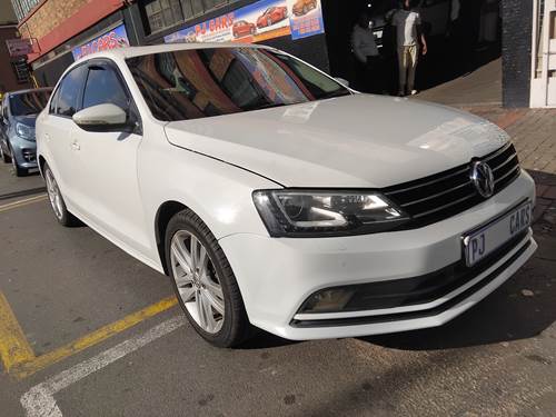 Volkswagen (VW) Jetta 1.6 TDi Comfortline DSG 