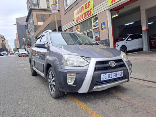 Toyota Etios Cross 1.5 Xs Hatch