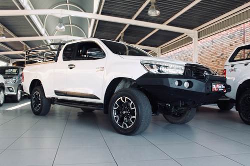 Toyota Hilux 2.8 GD-6 RB Raider Extra Cab Auto 4x4