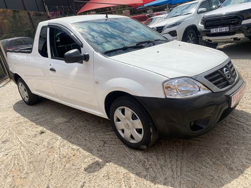 Nissan NP200 1.6i Aircon