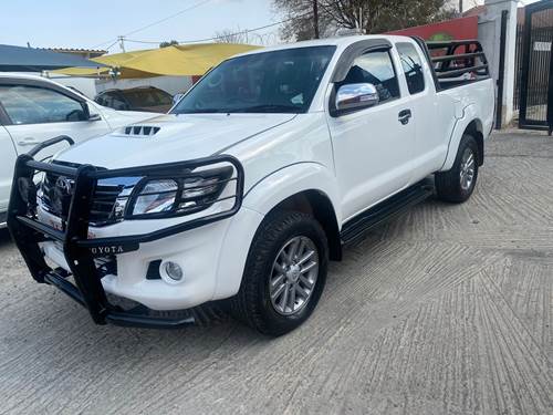 Toyota Hilux ( I) 3.0 D-4D Raider Xtra Cab