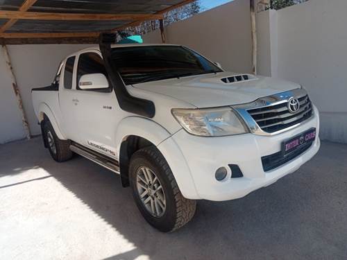 Toyota Hilux ( II) 3.0 D-4D Raider Xtra Cab 4X4