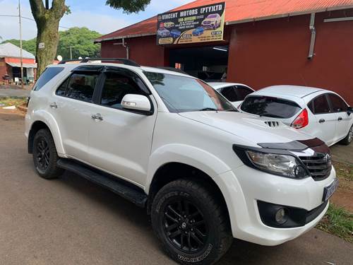 Toyota Fortuner III 3.0 D-4D 4x4 Auto Heritage Edition