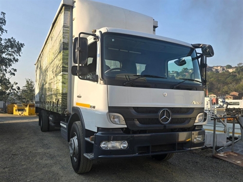 Mercedes Benz 1518 / 54 