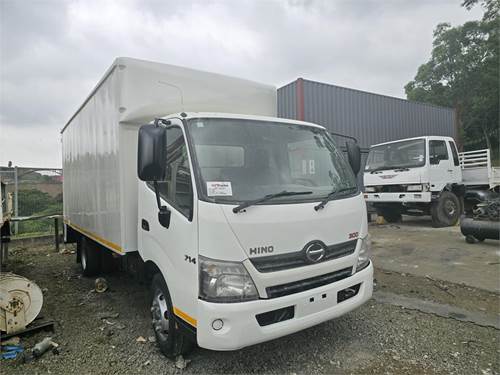 Hino 300 - 714 - Long Wheel Base