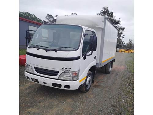 Toyota 4 - 093 - F/Lift - 1.5 Ton - Panel Van