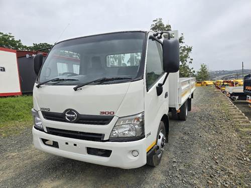 Hino 300 - 714 Short Wheel Base - (AX 3) 