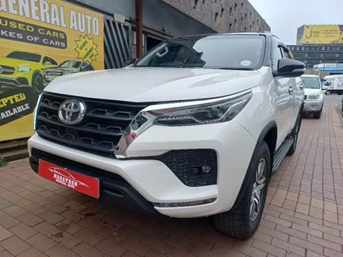 Toyota Fortuner IV 2.4 GD-6 Raised Body