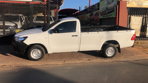 Toyota Hilux 2.4 GD 5MT Single Cab