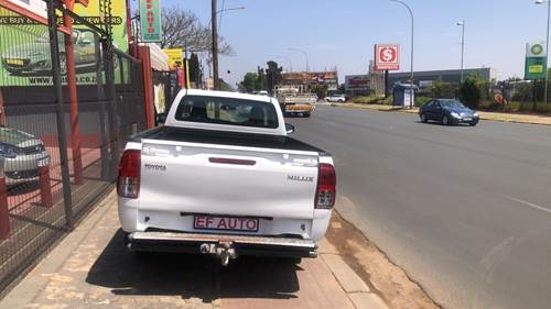 Toyota Hilux ( II) 2.0 VVTi Single Cab