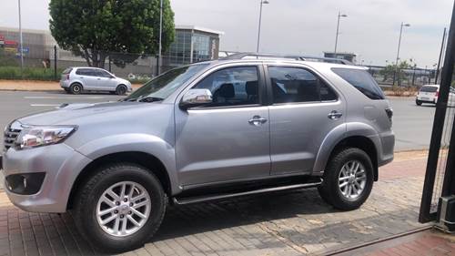 Toyota Fortuner III 3.0 D-4D Raised Body Auto