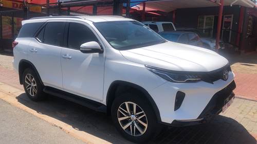 Toyota Fortuner IV 2.8 GD-6 Raised Body