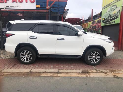 Toyota Fortuner IV 2.8 GD-6 Raised Body