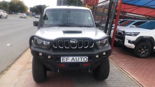 Mahindra Genio 2.2 CRDe Double Cab