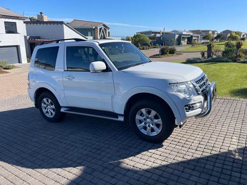 Mitsubishi Pajero 3.2 Di-Dc (140 kW) GLS SWB Auto