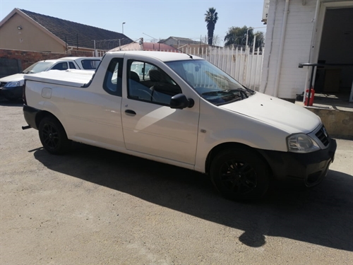 nissan np200 for sale olx