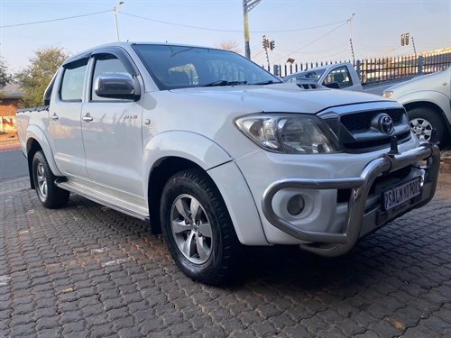 Toyota Hilux ( I) 3.0 D-4D Raider 4X4 Double Cab Auto