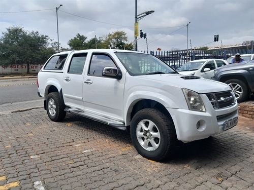 Isuzu KB 300 D-TEQ LX (120 kW) Double Cab