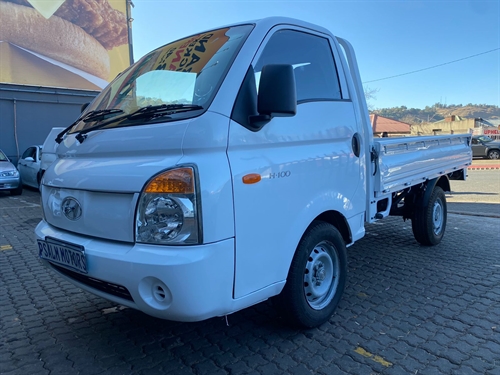 Hyundai H100 2.6i D Chassis Cab