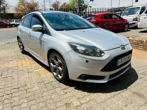 Ford Focus 2.0 GTDi ST3 5 Door